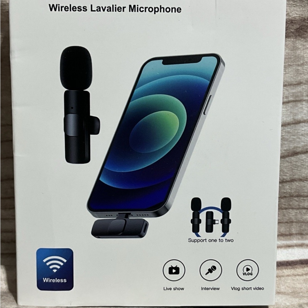 Wireless Lavalier Microphone for Smartphones - Black